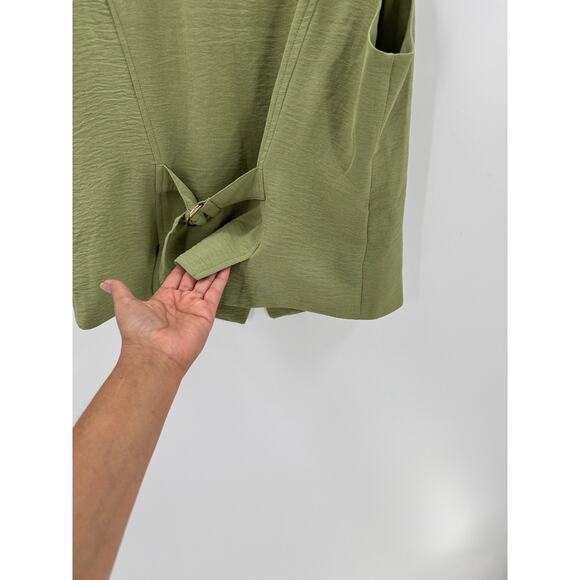 Maison D'Amelie green Vest cinch buckle in back size 8 preppy it girl summer - Picture 5 of 8